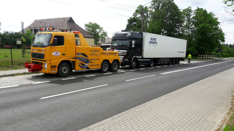 Holowanie tirów Gruszka Wieluń S8